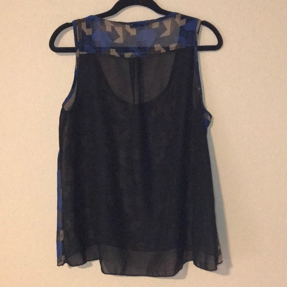 Pyra Blouse - Picture 3 of 3